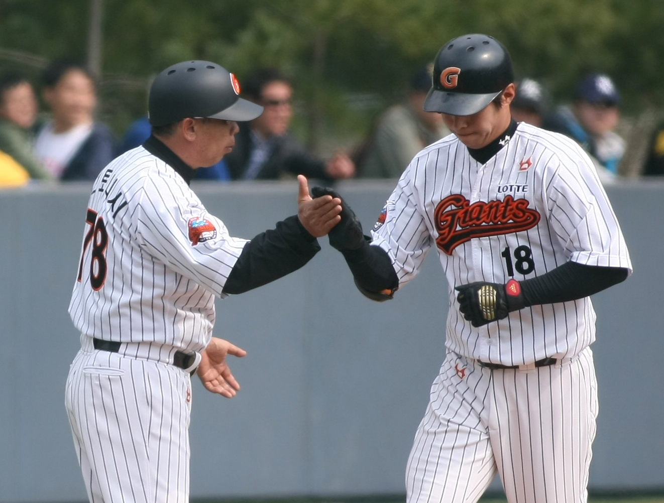 솔로포를 쏘아올린 김대우